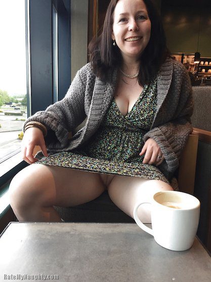 Flashing pussy in newport coffee shop